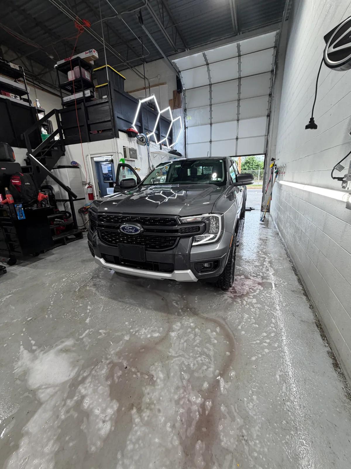 Ford Ranger — wash detail by GNelson Detailing