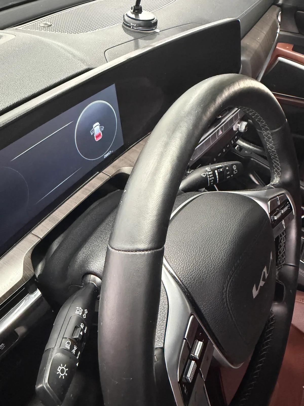 Kia — interior detail by GNelson Detailing