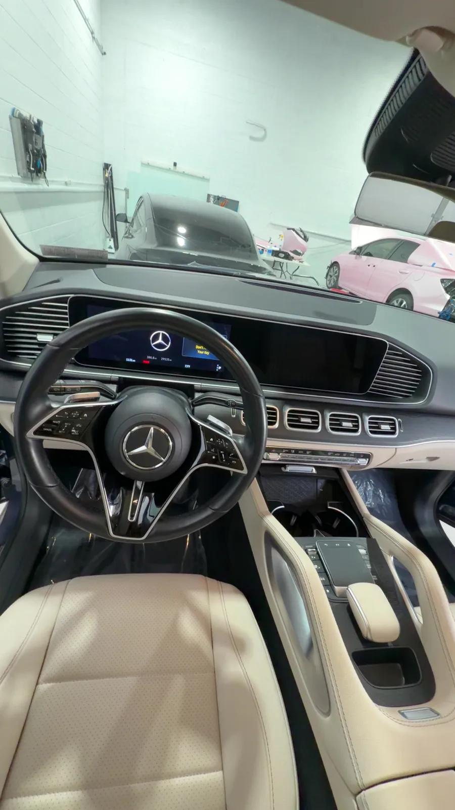 Mercedes-Benz GLE — interior detail by GNelson Detailing